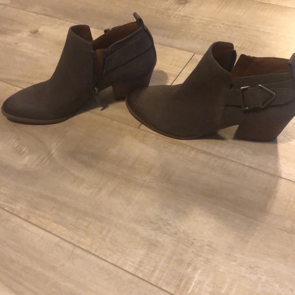 Booties - Picture 4 of 8